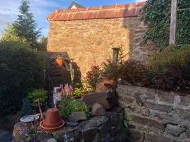 Courtyard Cottage - Devon - 1075100 - thumbnail photo 21