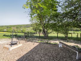 The Shepherds Hut at Marley - Kent & Sussex - 1075279 - thumbnail photo 10