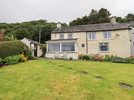 A house with a garden at Squirrel Cottage in Bassenthwaite
