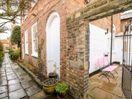 Magdalene House - Lincolnshire - 1075717 - thumbnail photo 3