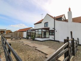 Farm Cottage - North Yorkshire (incl. Whitby) - 1075805 - thumbnail photo 4