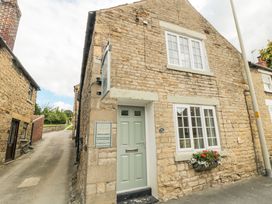 The Hideaway - North Yorkshire (incl. Whitby) - 1075934 - thumbnail photo 3