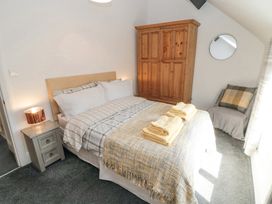 The Hideaway - North Yorkshire (incl. Whitby) - 1075934 - thumbnail photo 16