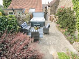 The Hideaway - North Yorkshire (incl. Whitby) - 1075934 - thumbnail photo 20