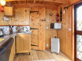 Packhorse Shepherd’s Hut - Peak District & Derbyshire - 1076139 - thumbnail photo 9