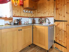 Packhorse Shepherd’s Hut - Peak District & Derbyshire - 1076139 - thumbnail photo 4