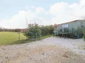 Packhorse Shepherd’s Hut - Peak District & Derbyshire - 1076139 - thumbnail photo 16