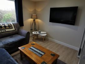 Caledfryn - Anglesey - 1076328 - thumbnail photo 1