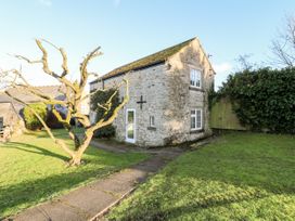 Manor Barn Cottage - Peak District - 1076514 - thumbnail photo 1