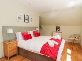 Waterfall Cottage - Scottish Highlands - 1077437 - thumbnail photo 11