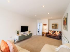 35 Seabourne Way - Kent & Sussex - 1077489 - thumbnail photo 8