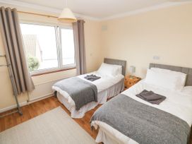 Murmur y Mor - South Wales - 1077723 - thumbnail photo 21