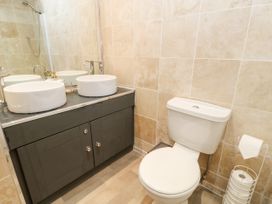 Ronnie's Roost - Yorkshire Dales - 1078125 - thumbnail photo 19