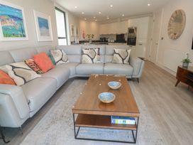 Peninsula Apartment 2 - Cornwall - 1078318 - thumbnail photo 6