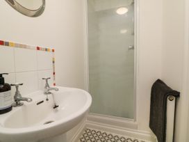 Oceanview Apartment 1 - Devon - 1078445 - thumbnail photo 14