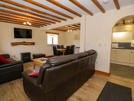 Cornel Clyd - North Wales - 10786 - thumbnail photo 3