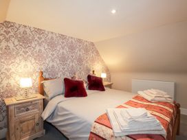 Griffin Cottage - Scottish Highlands - 1079392 - thumbnail photo 13