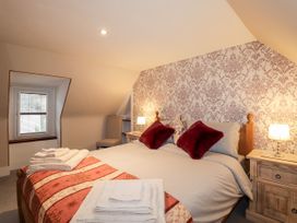 Griffin Cottage - Scottish Highlands - 1079392 - thumbnail photo 14