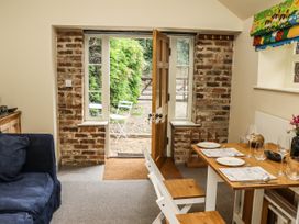 The Old Mower Shed - Lincolnshire - 1079408 - thumbnail photo 4