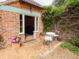 The Old Mower Shed - Lincolnshire - 1079408 - thumbnail photo 20
