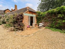 The Old Mower Shed - Lincolnshire - 1079408 - thumbnail photo 1