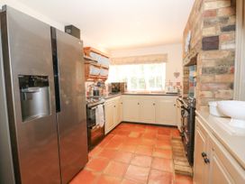 Coronation Cottage - Norfolk - 1079613 - thumbnail photo 12