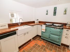 The Old Cobblers - Peak District - 1079708 - thumbnail photo 7