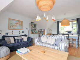 A living room with a sofa and a coffee table at Rocklings in Rock