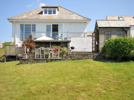 A house with a deck and garden at Cartway Cove in Port Isaac