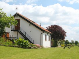 A house with stairs and garden at Brush and Boot in Stittenham near York