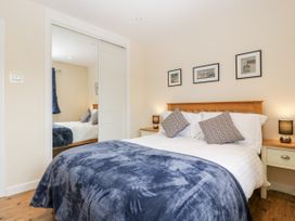 Sherpa - Hampshire - 1082051 - thumbnail photo 32