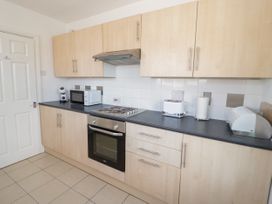 Seaside Retreat - North Wales - 1083665 - thumbnail photo 11