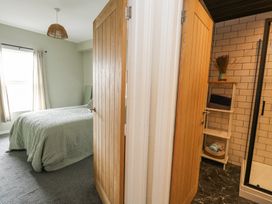Beachcomb - Dorset - 1083686 - thumbnail photo 23