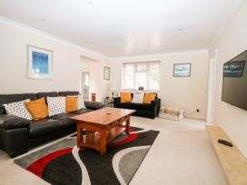 Heath Retreat - Kent & Sussex - 1083739 - thumbnail photo 3