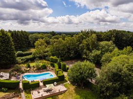 Heath Retreat - Kent & Sussex - 1083739 - thumbnail photo 55