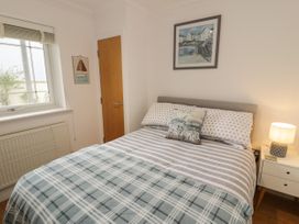 Apartment 6 - North Wales - 1084118 - thumbnail photo 15