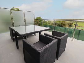 Beachview Apartment 1 - Cornwall - 1084330 - thumbnail photo 2