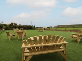 Beachview Apartment 1 - Cornwall - 1084330 - thumbnail photo 15