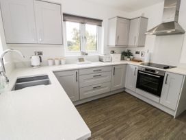 20 Parc Delfryn - Anglesey - 1084950 - thumbnail photo 10