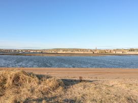 The Lazy Seal - Northumberland - 1085217 - thumbnail photo 26