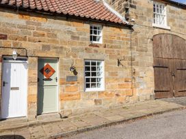 Michaelmass Cottage - North Yorkshire (incl. Whitby) - 1085226 - thumbnail photo 2