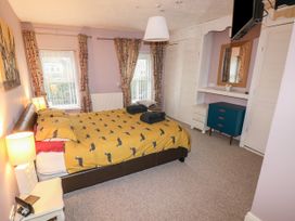 19 Great North Road - South Wales - 1085405 - thumbnail photo 12