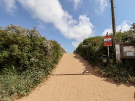 Westcott - Lincolnshire - 1085498 - thumbnail photo 34