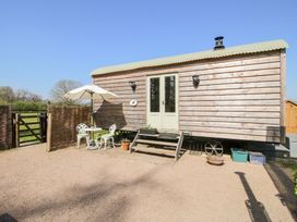 Balwen Shepherd's Hut - Mid Wales - 1086592 - thumbnail photo 17