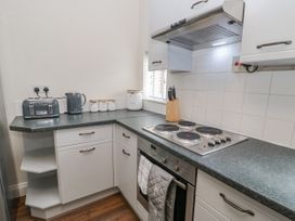 Rose Cottage - North Yorkshire (incl. Whitby) - 1086760 - thumbnail photo 7