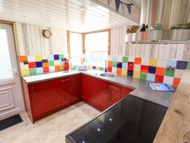 19 Grace Crescent - Lincolnshire - 1086843 - thumbnail photo 12