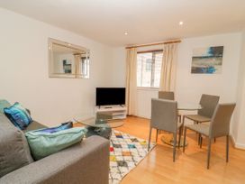 42 Tannery Mews - North Yorkshire (incl. Whitby) - 1086985 - thumbnail photo 3