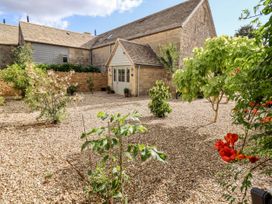 Stow Cottage Barn - Cotswolds - 1087011 - thumbnail photo 35