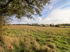 The Small House - Cotswolds - 1087933 - thumbnail photo 23