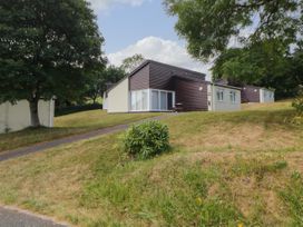 Harcombe House Bungalow 2 - Devon - 1088113 - thumbnail photo 1